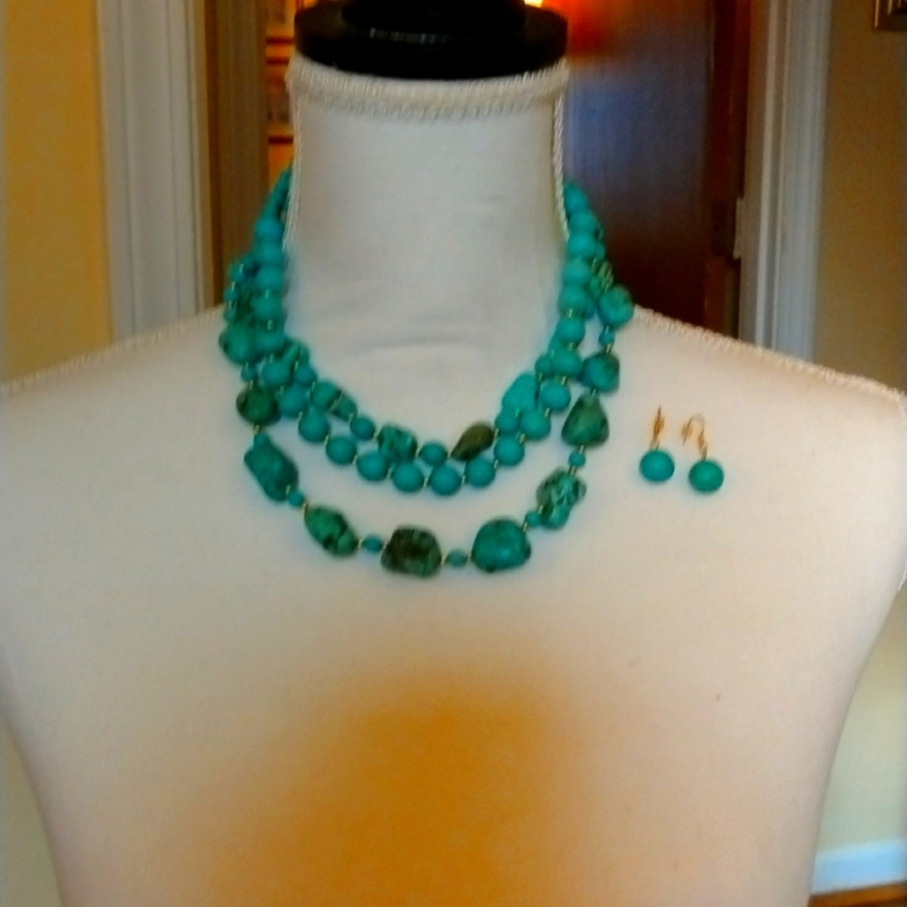 Turquoise 18inch necklace and matching drop earrings